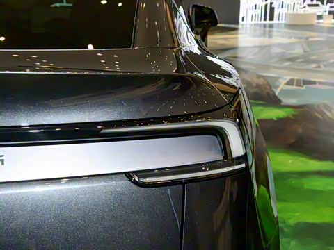 2025�� ����������