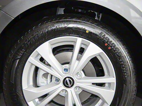 2025�� 1.6L CVT���İ�