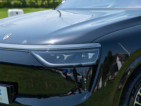 2025�� ���� Ultra�� 53.4kWh 6����