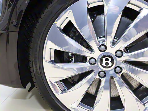 2024�� V8 Edition 8