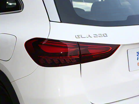 2025�� �Ŀ� GLA 220