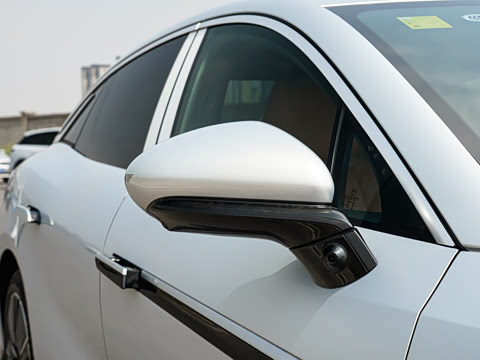 2025�� EV 701KM�����״�������