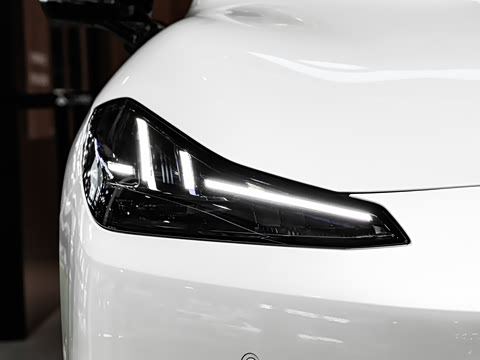 2025�� 630 Max��