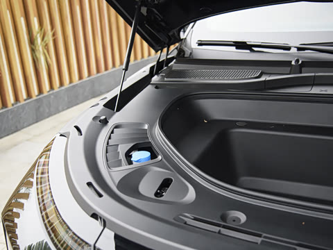 2025�� 680 ������������ Max