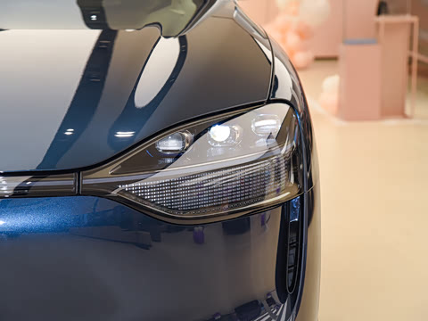 2025�� ���� Max�� 52kWh 6����