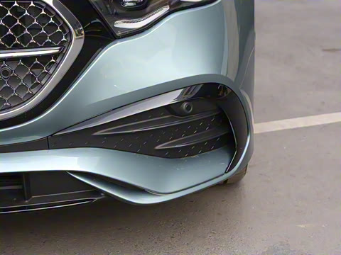 2025�� E 300 �������˶���