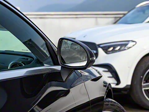 2025�� CLE 260 ���ܳ�