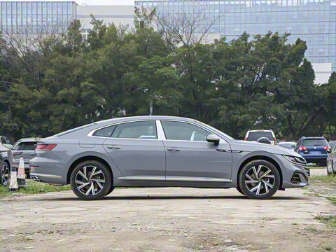 2025�� 330TSI ��Ŀ ������