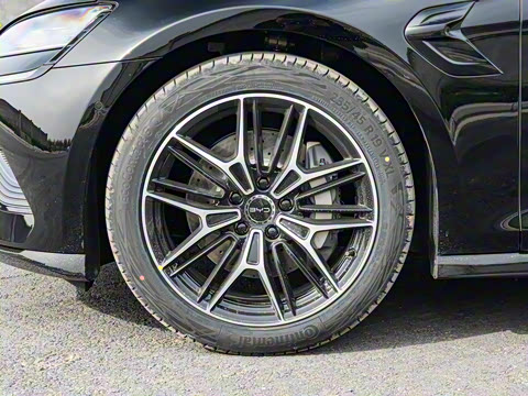 2025�� 650�Ǻ���