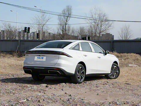 2025�� EM-i 140km ̽��+��