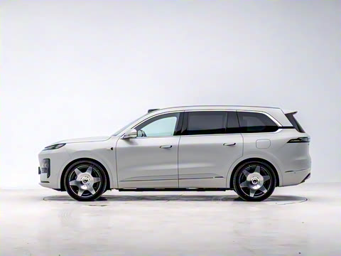 2025�� ����Ultra+ �߶���