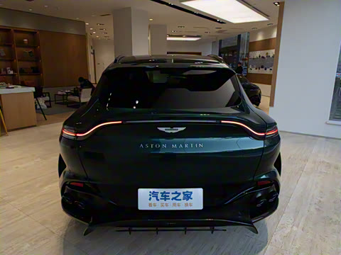 2025�� 4.0T V8 707