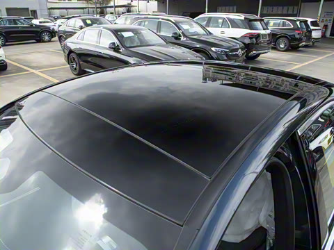 2025�� �Ŀ� C 260 L �˶���