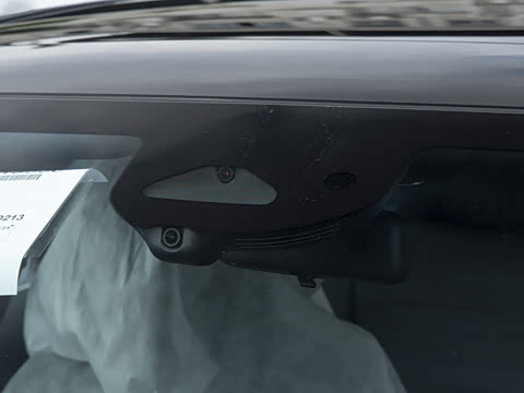 2025�� �Ŀ� C 260 L �˶���