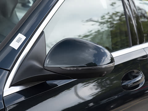 2025�� �Ŀ� C 260 L �˶���