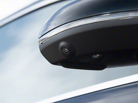 2025�� �Ŀ� C 260 L �˶���