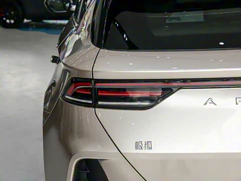 2025�� 688MAX 160kW