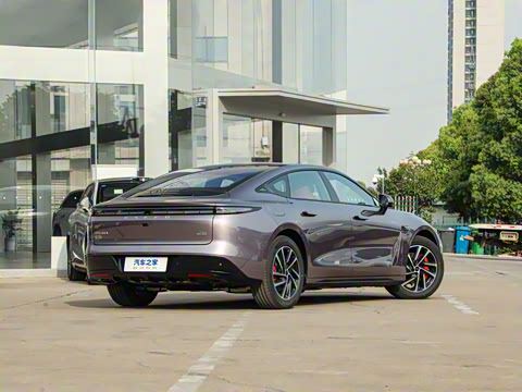 2025�� ���� Plus ��������