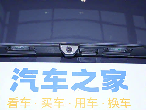 2025�� 400PS Dynamic SE