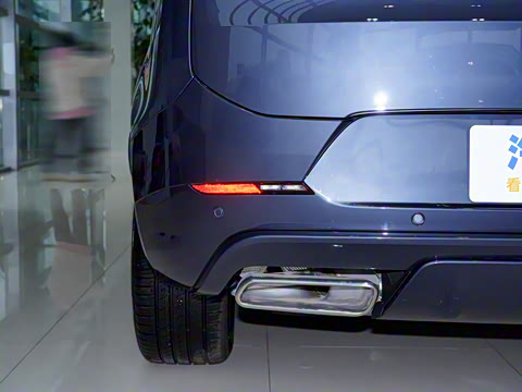 2025�� 400PS Dynamic SE