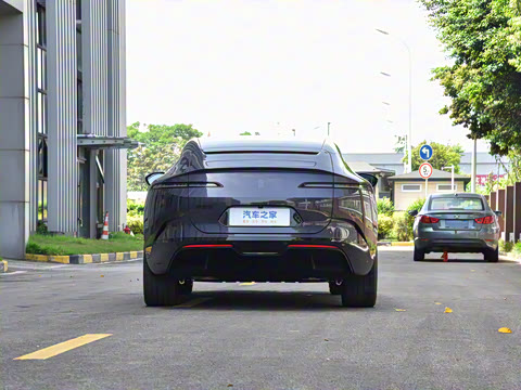 2025�� Ultra���������