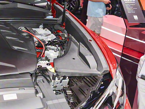 2025�� RS Q8 4.0T performance