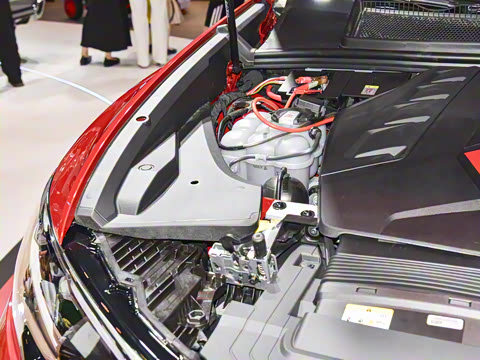 2025�� RS Q8 4.0T performance