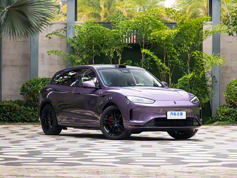 2025�� ����   Ultra ������