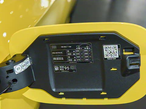 2025�� CLE 260 ������ܳ�