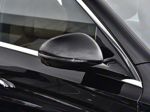 2025�� �Ŀ� E 300 L ������