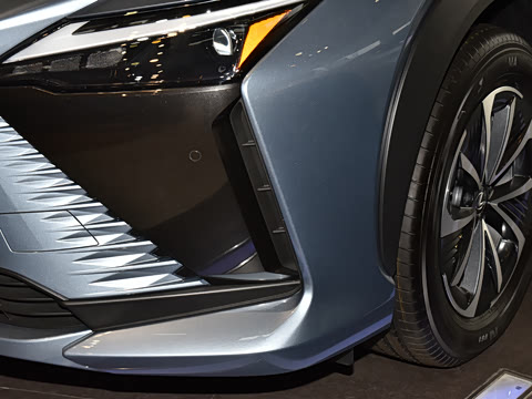 2023�� 300e ������ ���а�