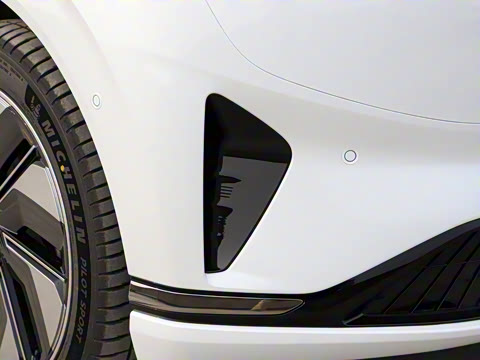 2025�� 210Ultra���Ȱ� 5��