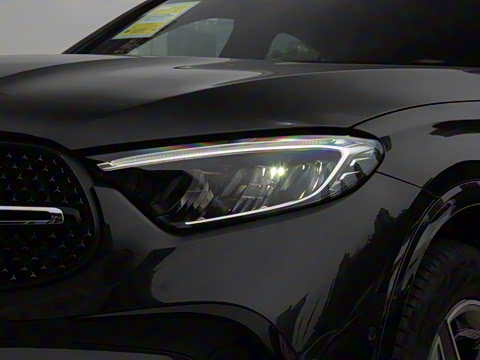 2025�� �Ŀ� GLC 260 4MATIC ����SUV