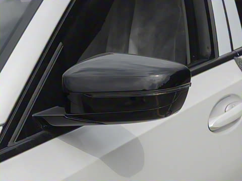 2025�� eDrive 40 L ��ҹ�˶���װ