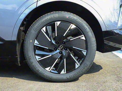 2024�� Pro+���̰�