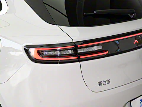 2025�� ����   Ultra ������