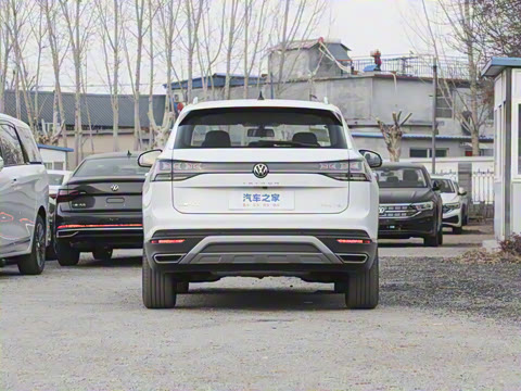 2025�� ������ 330TSI