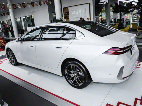 2025�� 530Li ������ ������װ