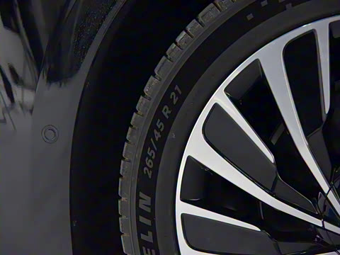 2025�� ���� 760 Max��������������ʻ