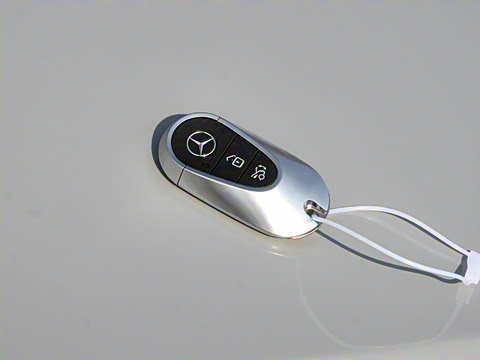 2025�� CLE 260 ���ܳ�