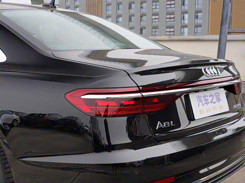 2025�� A8L 45 TFSI quattro ������