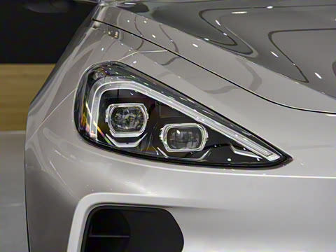 2025�� 688MAX 175kW