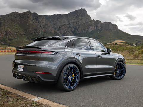 2025�� Cayenne Coup�� Turbo GT 4.0T