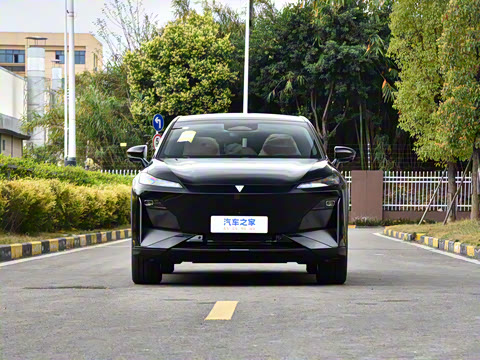 2025�� 520Max ��ΪǬ���Ǽ�ADS SE�����