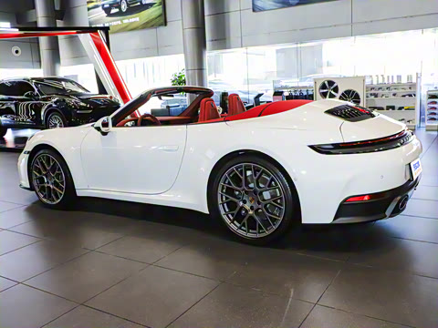 2025�� Carrera Cabriolet 3.0T