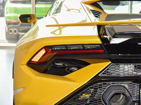 2023�� Hurac��n Tecnica