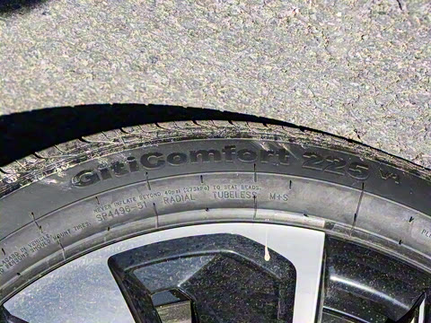 2025�� EV �Ǽݰ� 605km �콢��