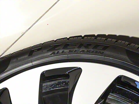 2024�� V8 Edition 8