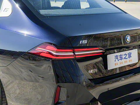 2025�� eDrive 35L M�˶���װ