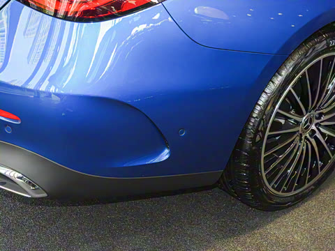 2025�� CLE 260 ���ܳ�